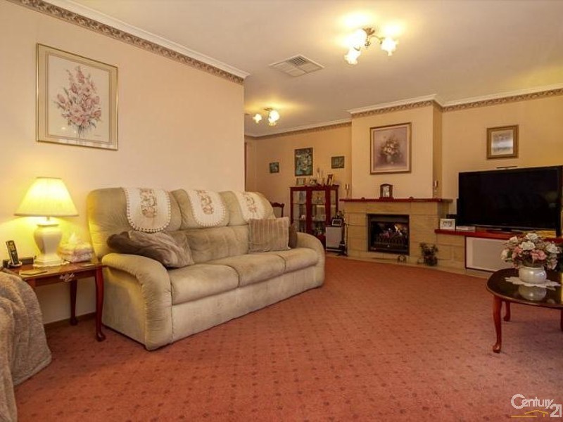 4 Noel Road, Langwarrin VIC 3910