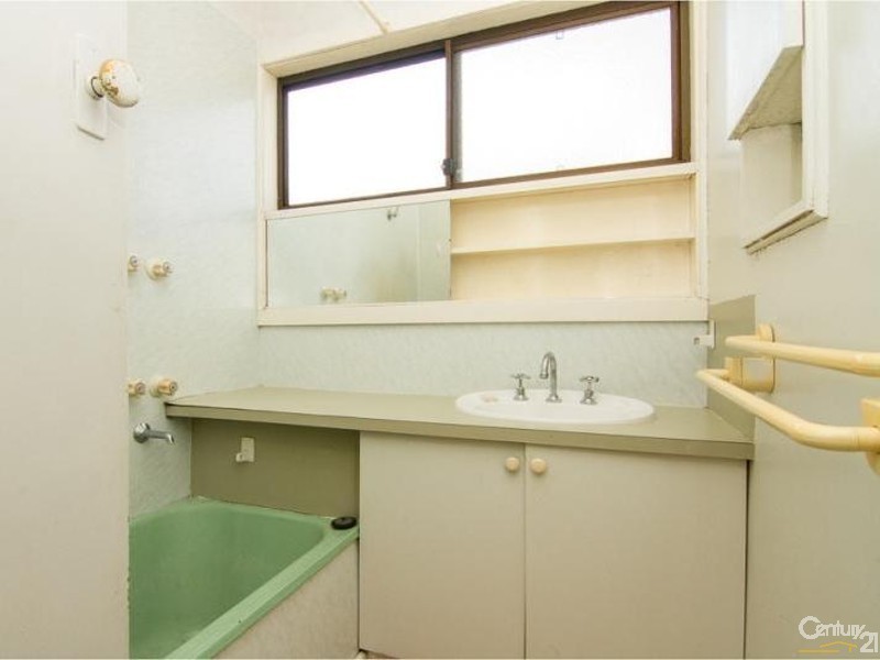 8 Harrow Street, Frankston VIC 3199