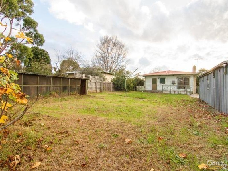 8 Harrow Street, Frankston VIC 3199