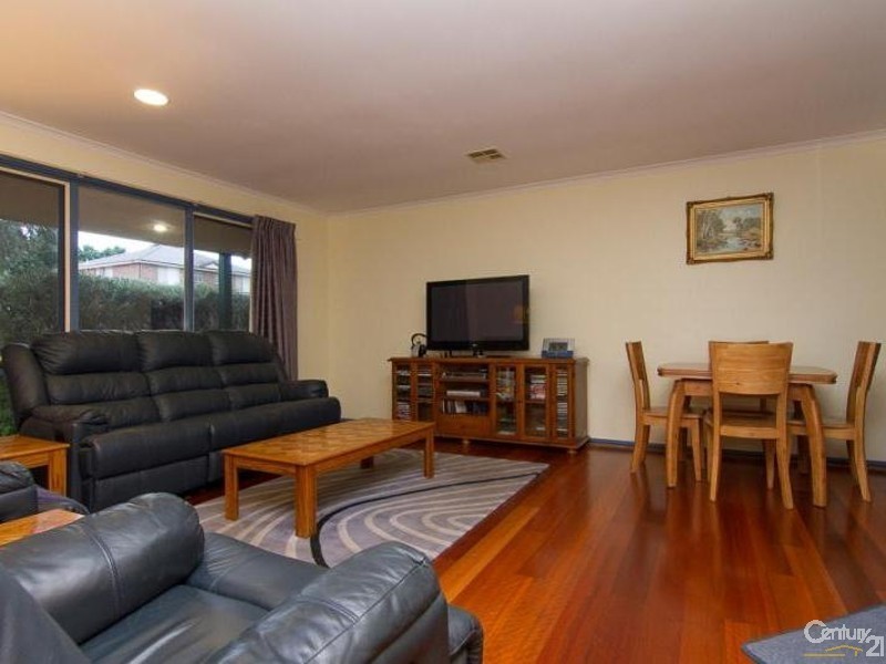 12 Trameland Court, Langwarrin VIC 3910