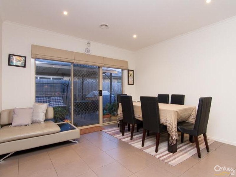 1/4 Langewan Road, Langwarrin VIC 3910