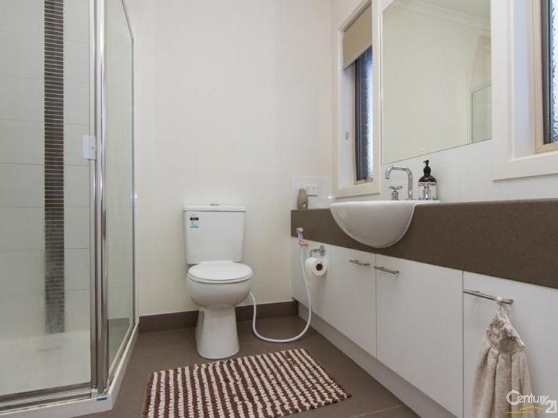 1/4 Langewan Road, Langwarrin VIC 3910