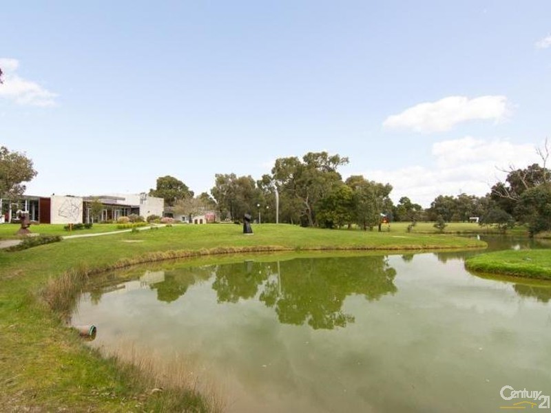 1/4 Langewan Road, Langwarrin VIC 3910