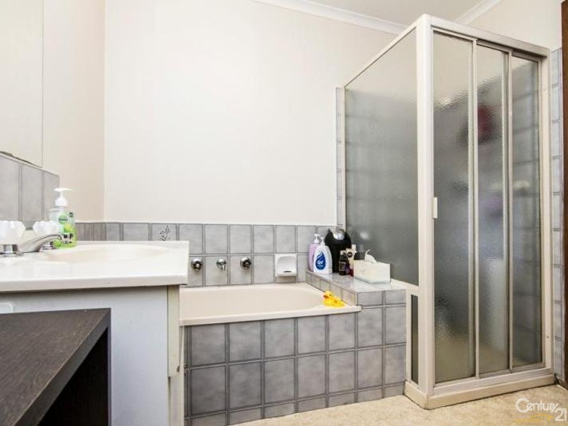 2/169 Seaford Road, Seaford VIC 3198