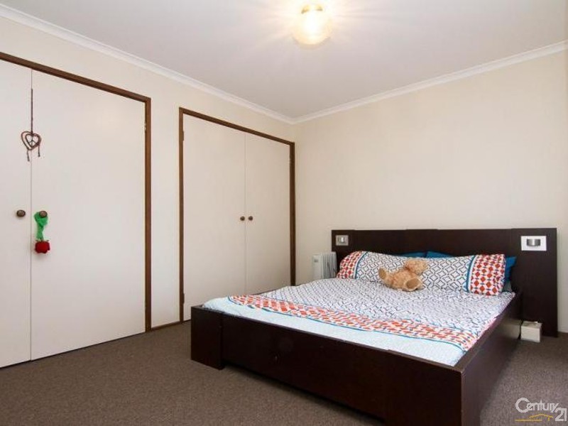 2/169 Seaford Road, Seaford VIC 3198