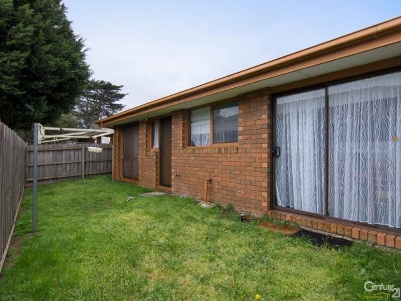 2/169 Seaford Road, Seaford VIC 3198