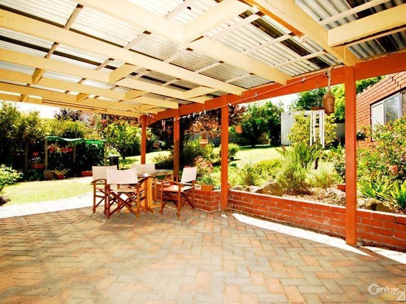 35 Helvetia Court, Frankston VIC 3199