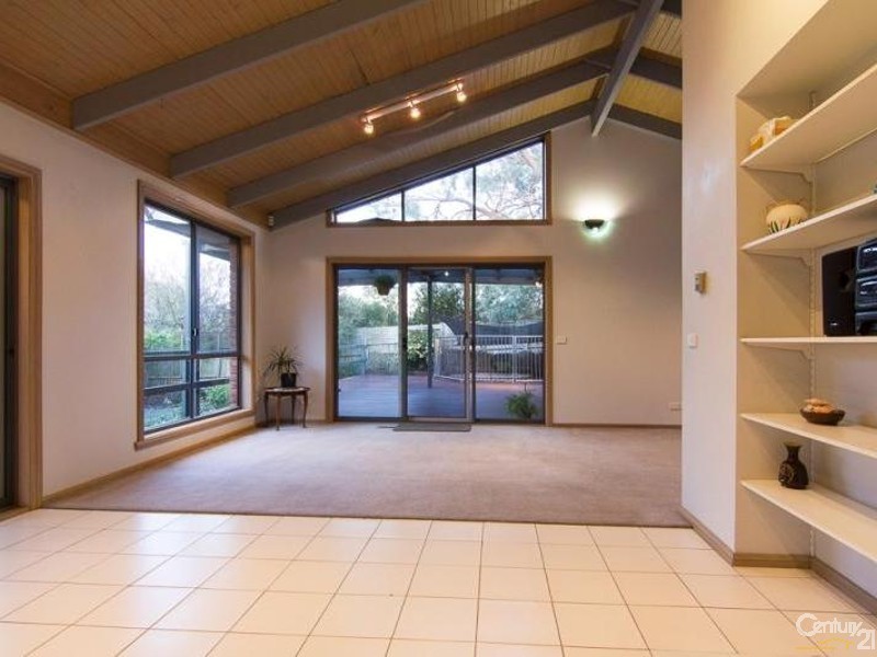 22 Olearia Crescent, Langwarrin VIC 3910