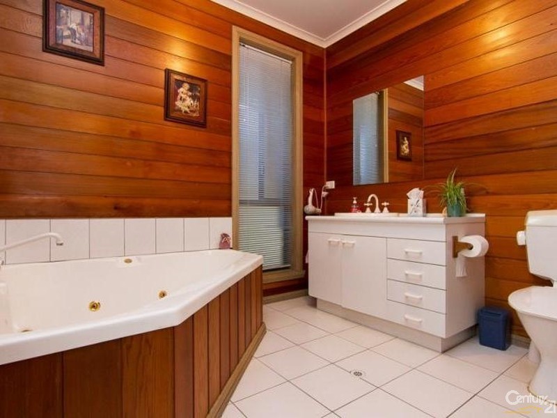 22 Olearia Crescent, Langwarrin VIC 3910