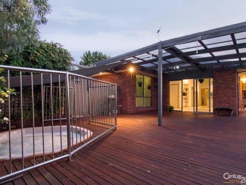 22 Olearia Crescent, Langwarrin VIC 3910