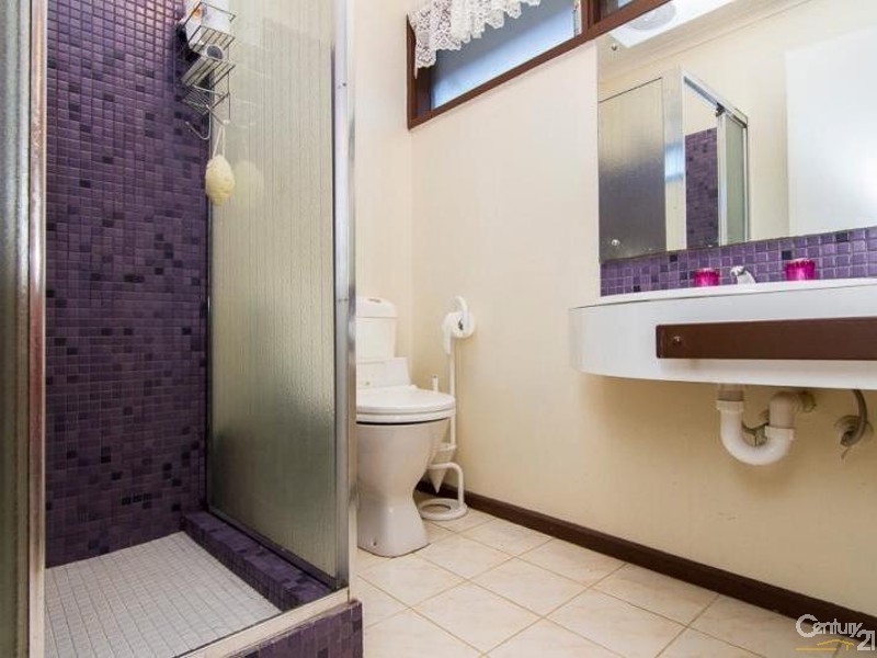 17 Lucas Crescent, Seaford VIC 3198