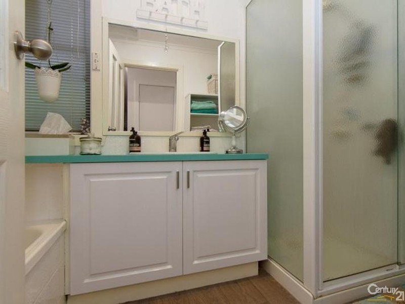 4/2 Holmes Street, Frankston VIC 3199