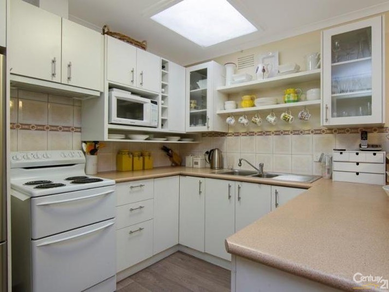 4/2 Holmes Street, Frankston VIC 3199