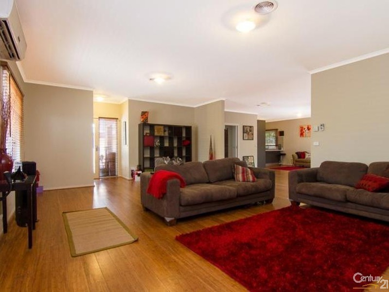 2/57 Rosslyn Avenue, Seaford VIC 3198