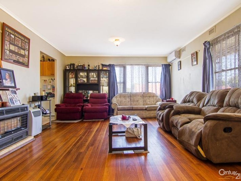 13 Forest Drive, Frankston North VIC 3200