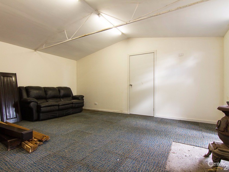 84 Clarendon Drive, Somerville VIC 3912