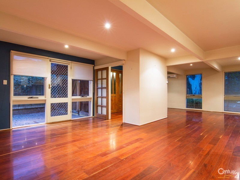 8 Elisdon Drive, Seaford VIC 3198