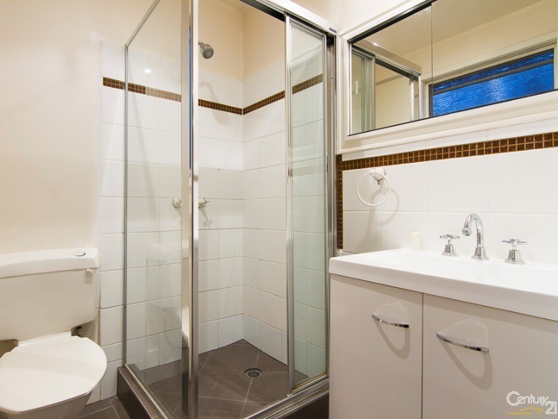 8 Elisdon Drive, Seaford VIC 3198