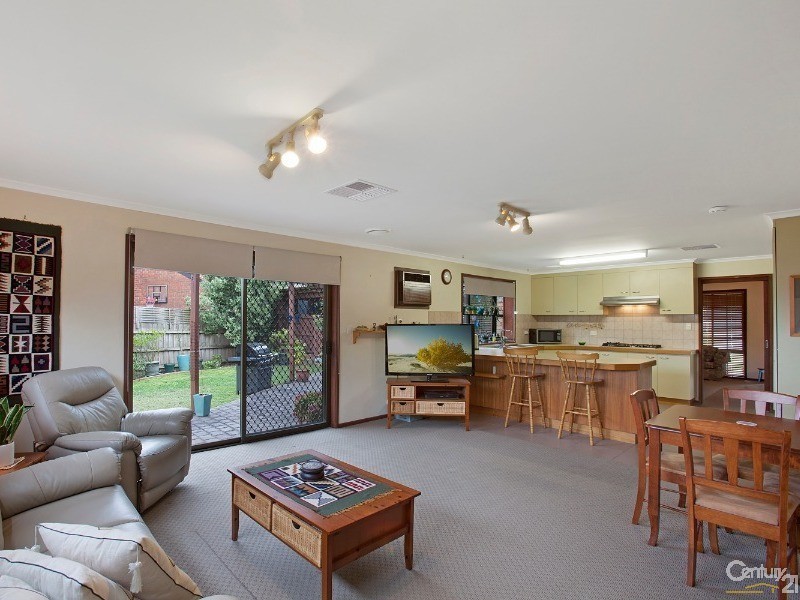 52 Burgess Drive, Langwarrin VIC 3910