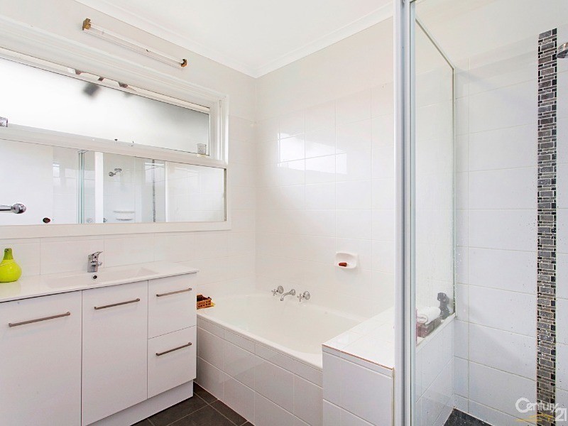 1/24 Reservoir Road, Frankston VIC 3199