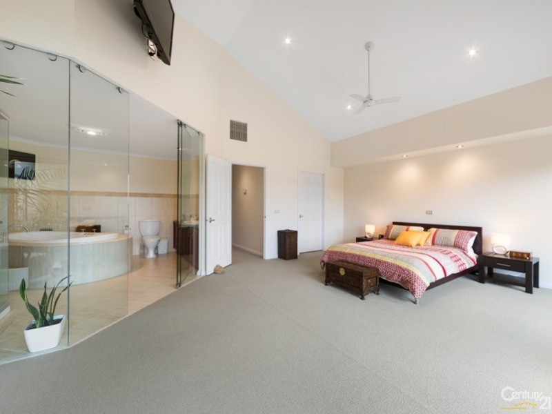3 Southseas Place, Patterson Lakes VIC 3197