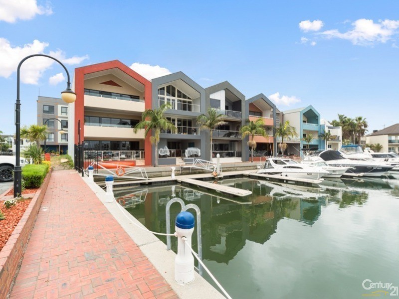 3 Southseas Place, Patterson Lakes VIC 3197