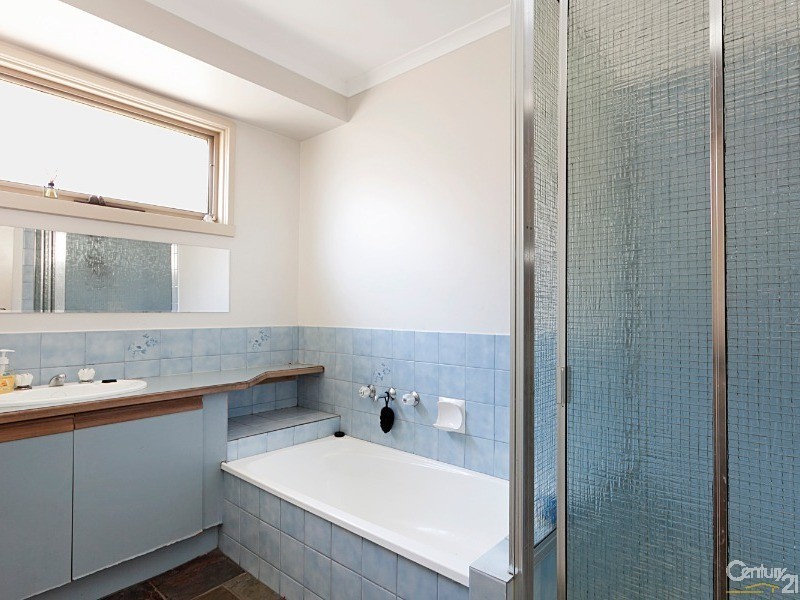 12 Marcella Place, Carrum Downs VIC 3201
