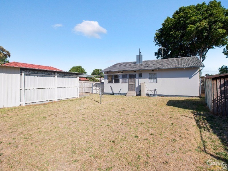 1 Windoo Street, Frankston North VIC 3200