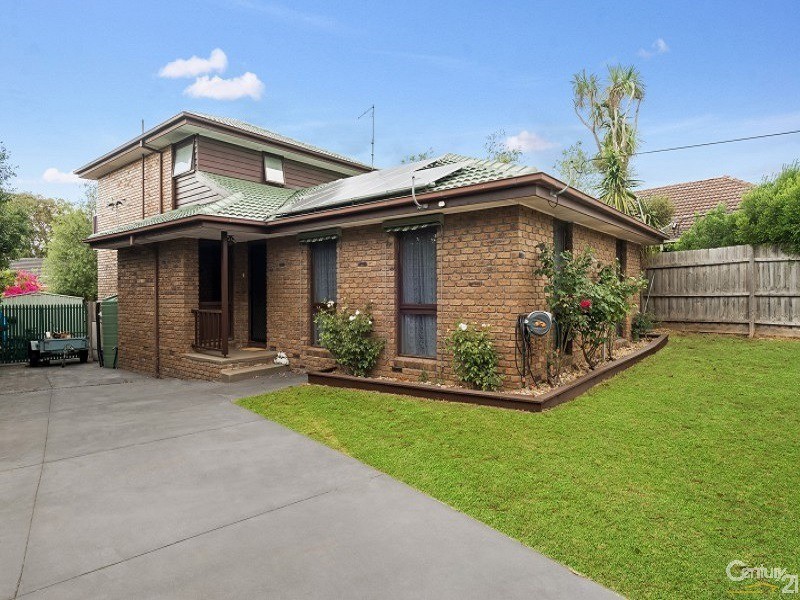 19 Narambi Crescent, Frankston VIC 3199