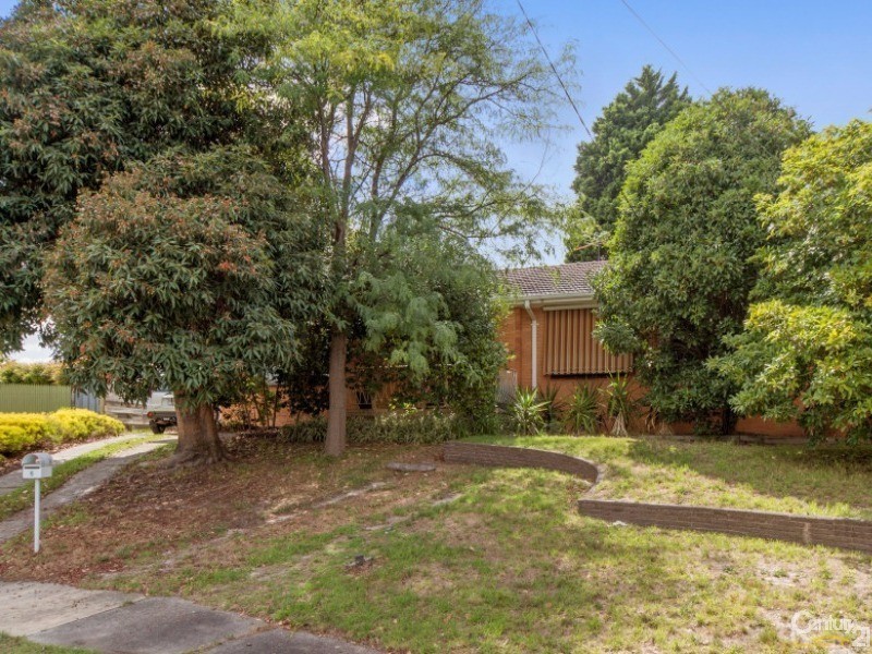 6 Mayfair Court, Frankston VIC 3199