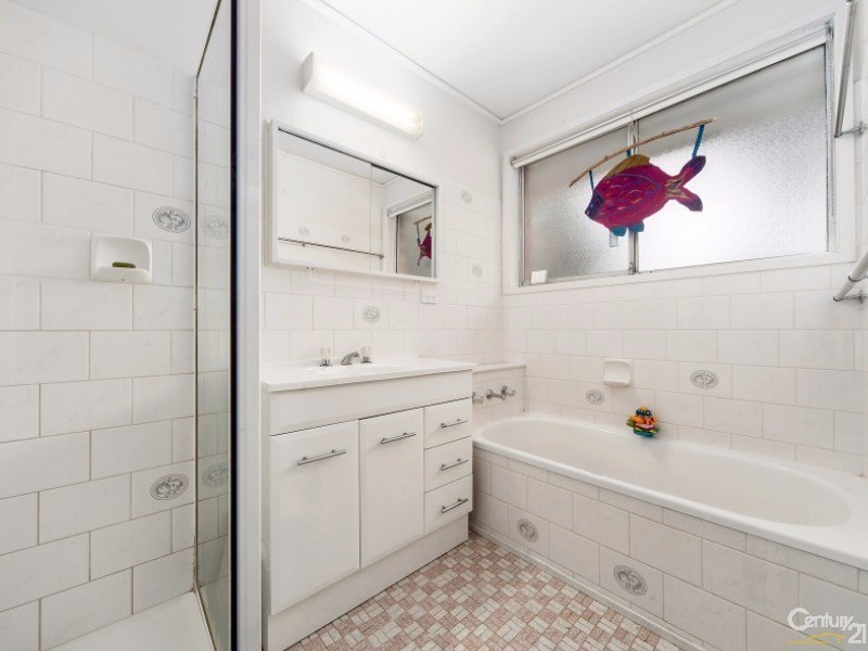 6 Mayfair Court, Frankston VIC 3199