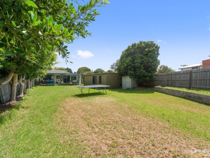4 Martin Street, Seaford VIC 3198