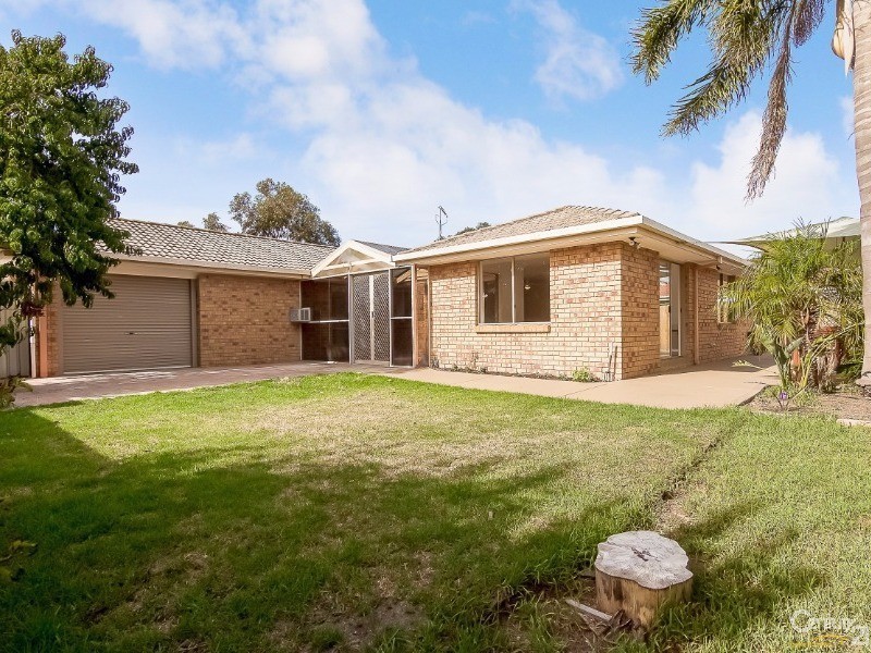 4 Trameland Court, Langwarrin VIC 3910