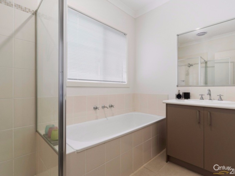 1/19 Robin Drive, Carrum Downs VIC 3201