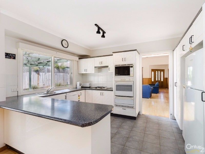 17 Bevnol Road, Langwarrin VIC 3910