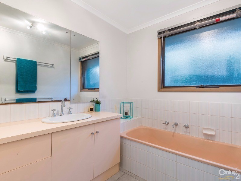 15 Impressa Close, Langwarrin VIC 3910