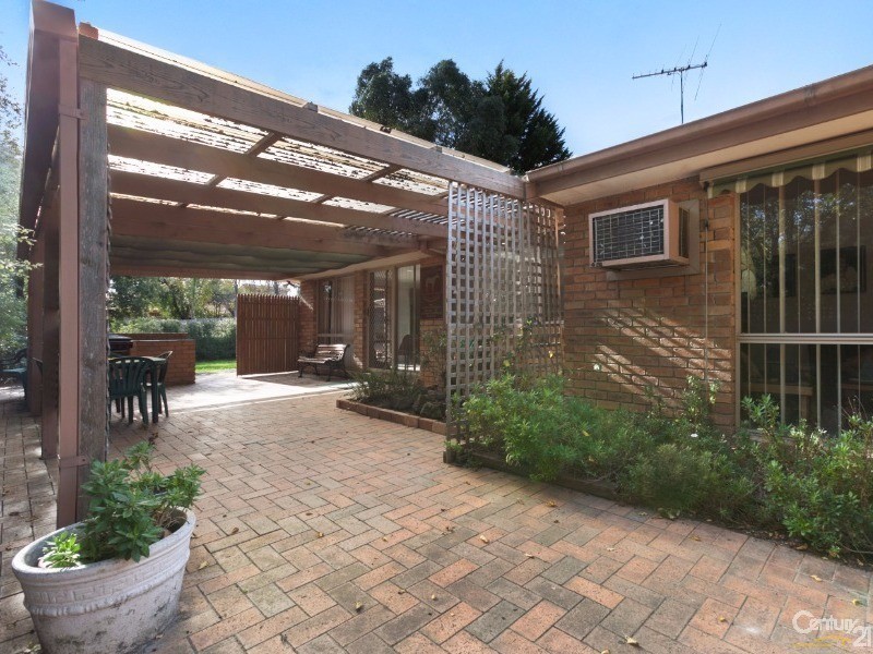 4 Eileen Court, Langwarrin VIC 3910