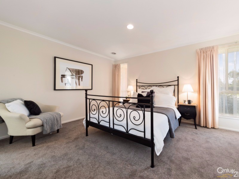 28 Bianca Drive, Aspendale Gardens VIC 3195