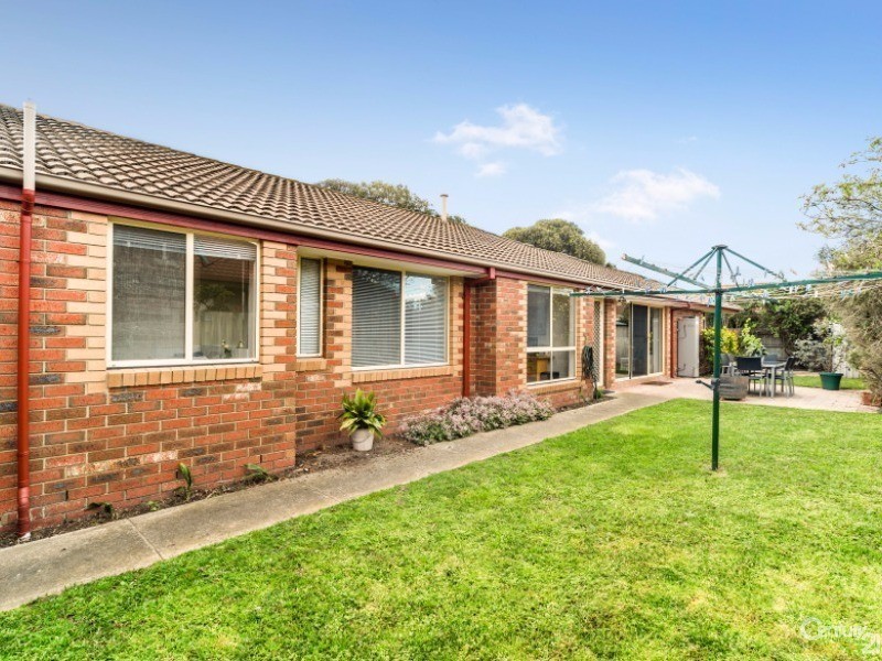 28 Bianca Drive, Aspendale Gardens VIC 3195