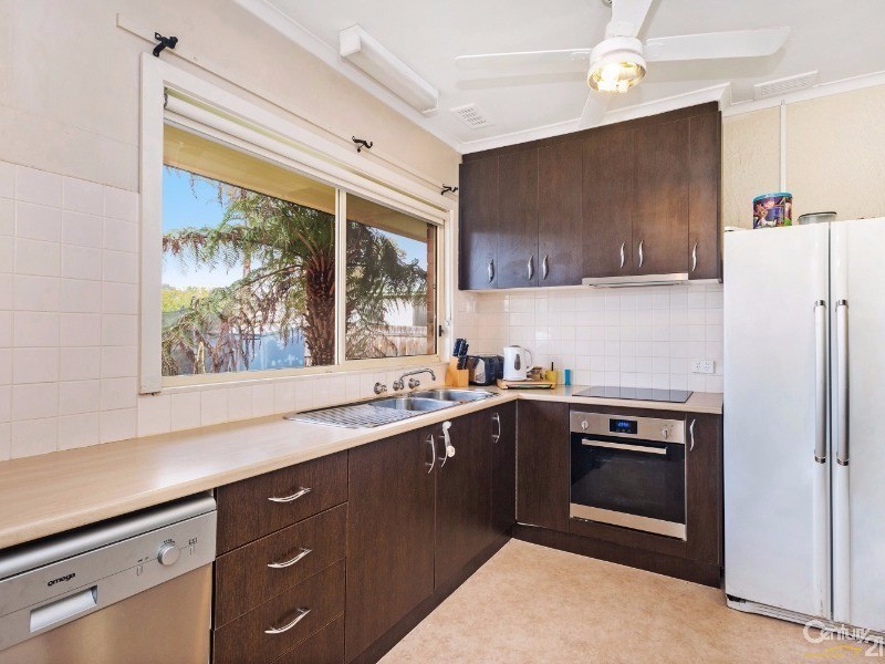 269 Frankston Dandenong Road, Frankston North VIC 3200