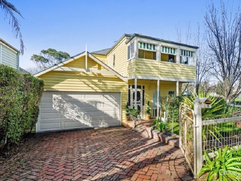 5 Gordon Street, Mornington VIC 3931