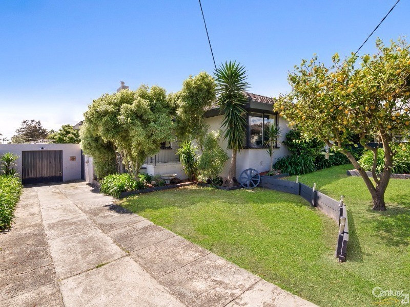 9 Carmel Court, Frankston VIC 3199