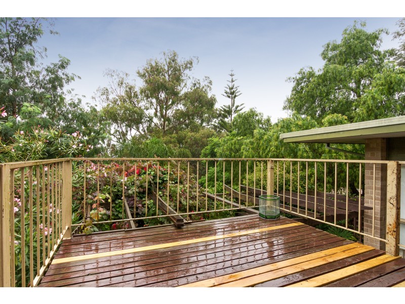 27 Wallace Avenue, Frankston VIC 3199