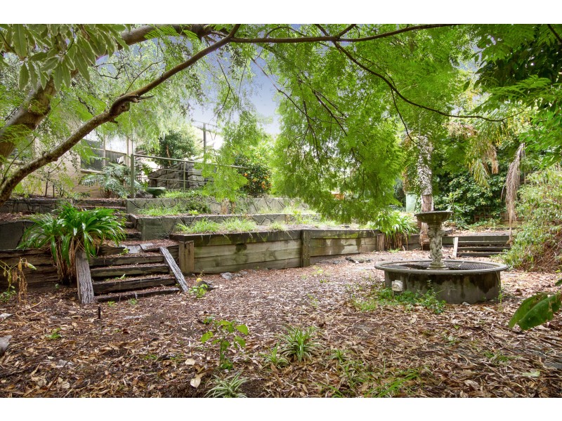 27 Wallace Avenue, Frankston VIC 3199