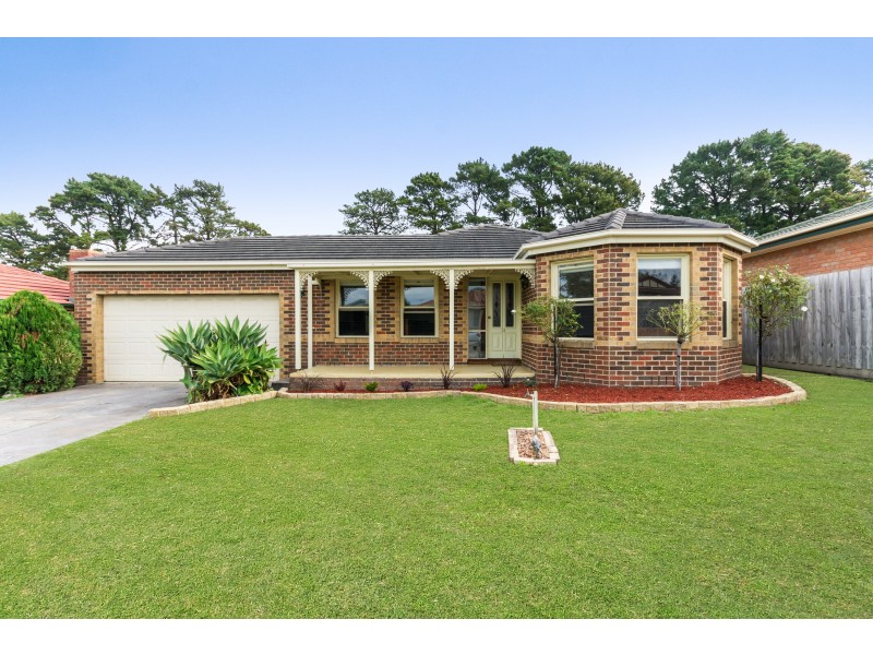 13 Sundown Walk, Frankston South VIC 3199