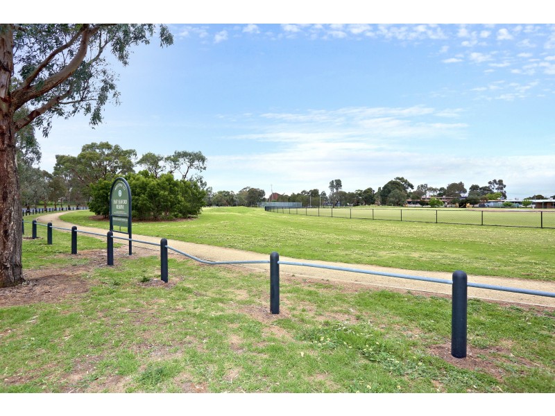 1 Tyrone Street, Seaford VIC 3198