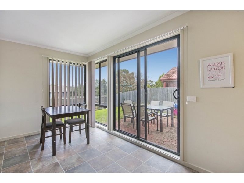 1 Saltbush Glade, Frankston VIC 3199