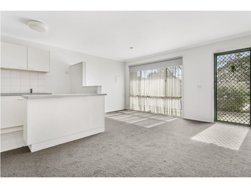 8/4 Lardner Road, Frankston VIC 3199