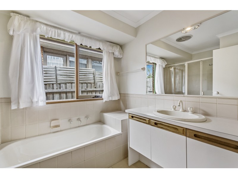 6 Diana Court, Langwarrin VIC 3910