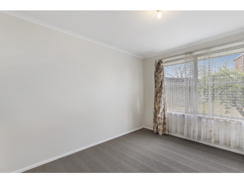 128 Tamarisk Drive, Frankston North VIC 3200